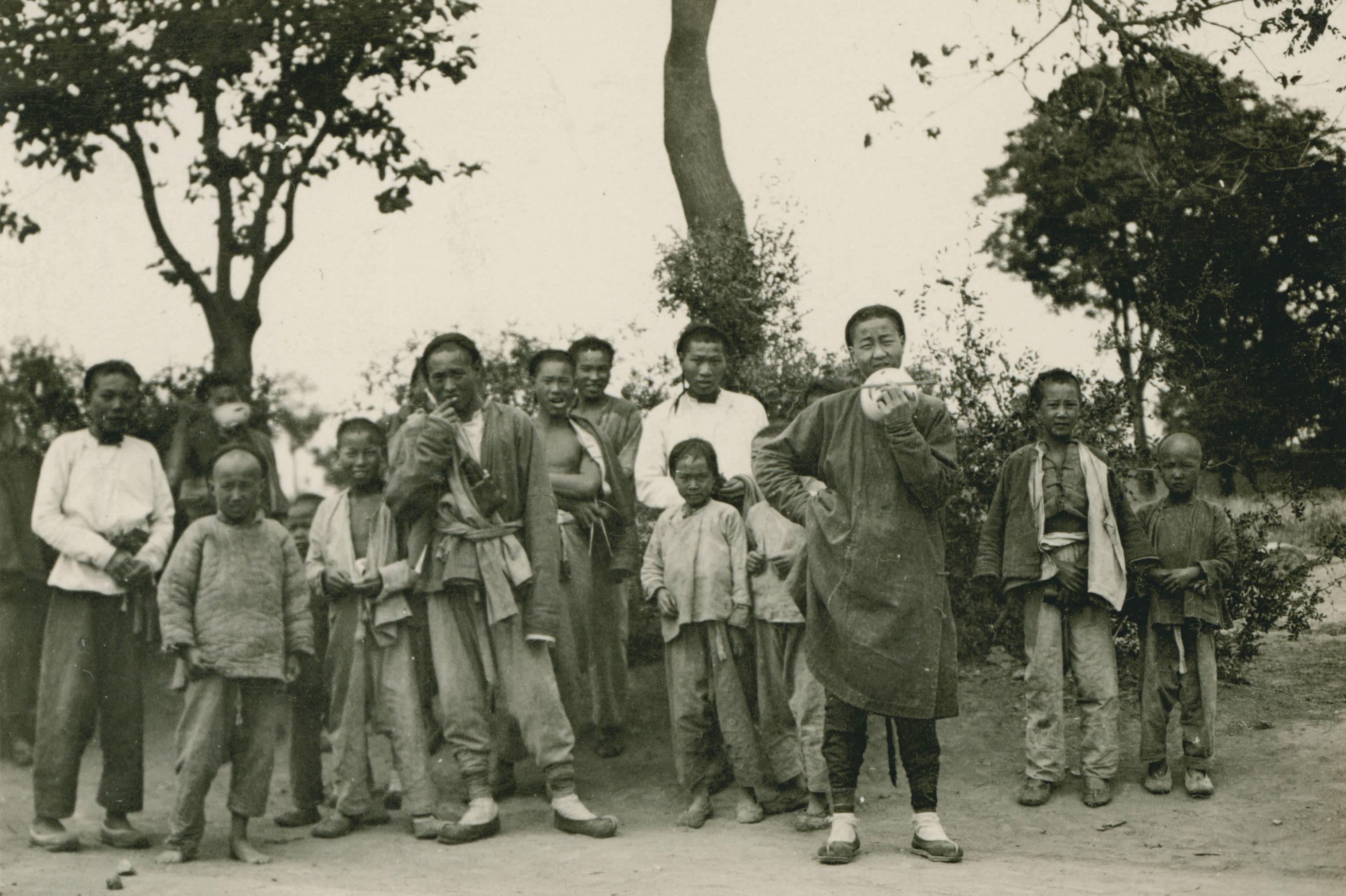 清朝农民田间劳作场景