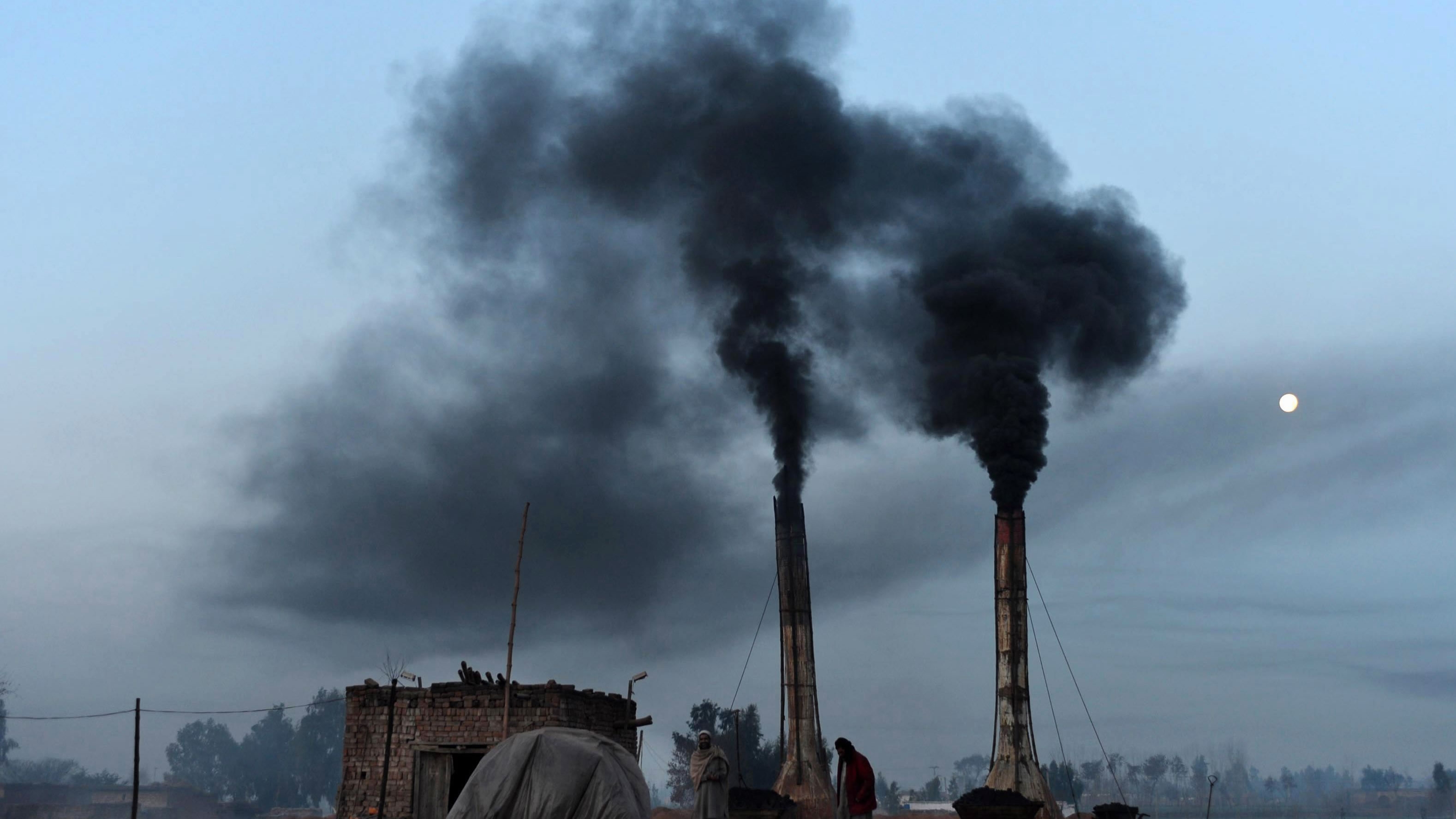 典型中国砖窑工厂外观