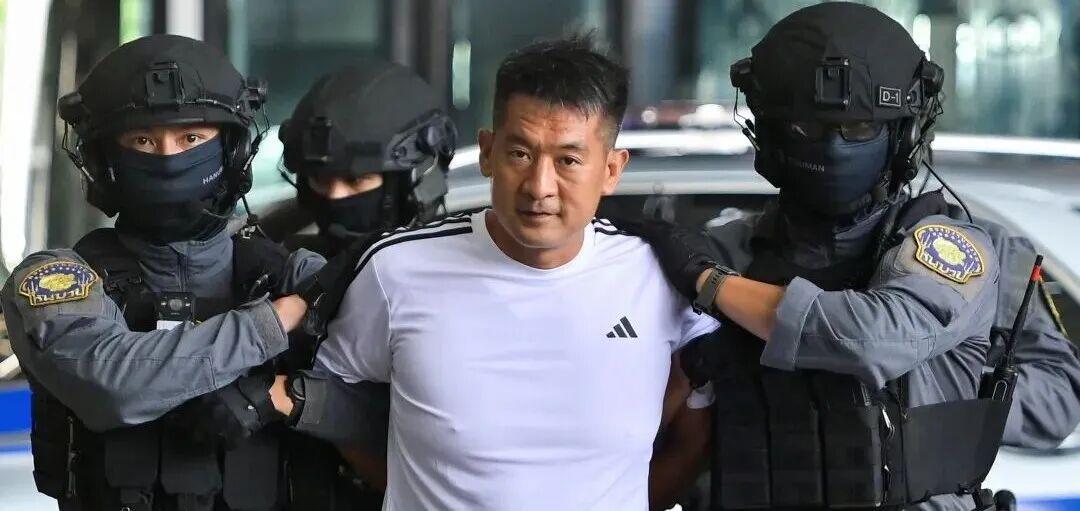 佘智江相关图片